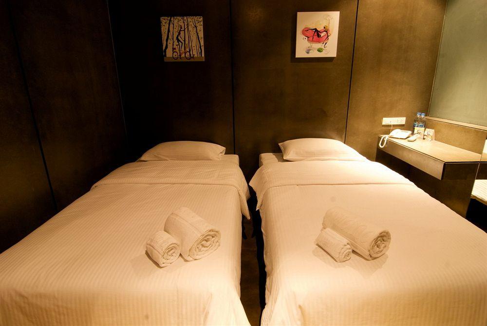 Отель Justbeds Бангкок Экстерьер фото